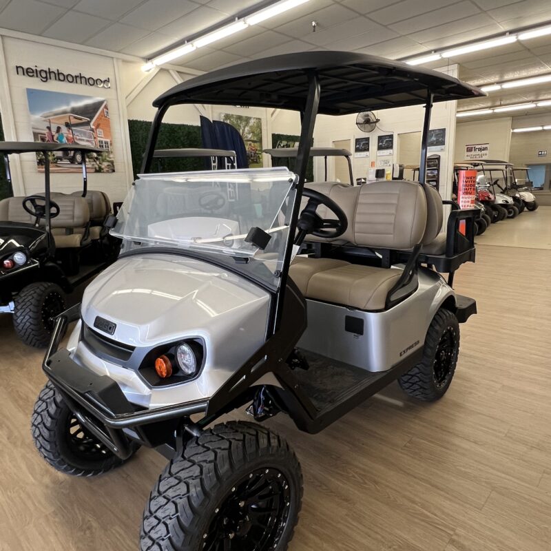 2025 EZGO Express 4 Gas - Platinum
