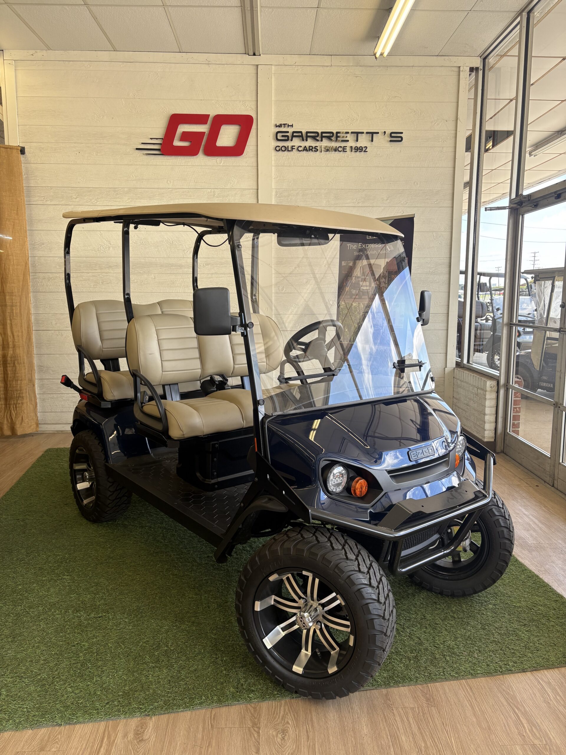 New 2025 E-Z-GO Navy Blue Liberty ELiTE Lithium Battery